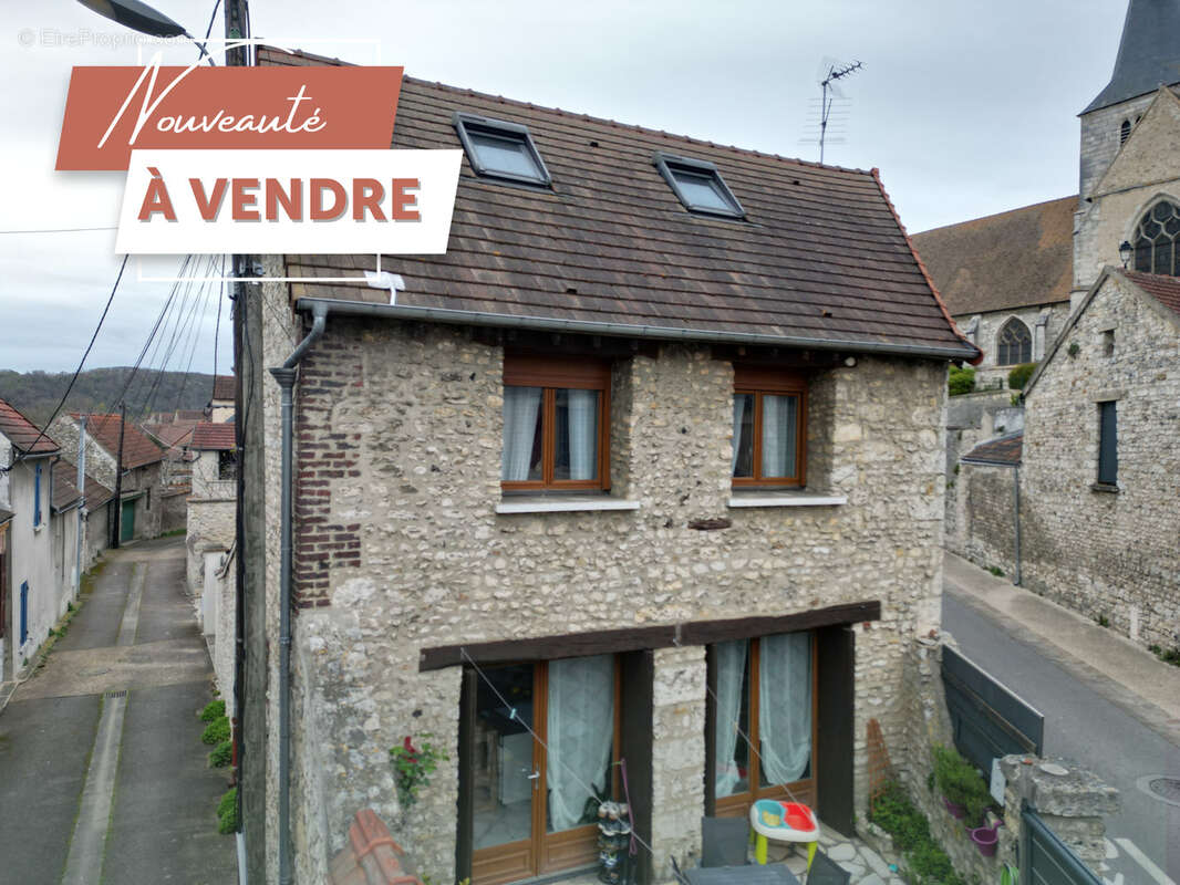 Maison à BENNECOURT