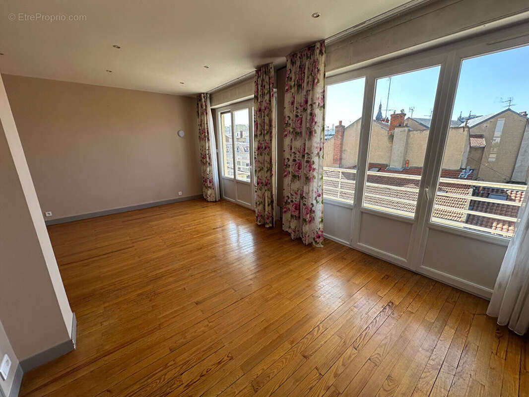 Appartement Roanne 4 pièce(s) 109.1 m2 - photo 7