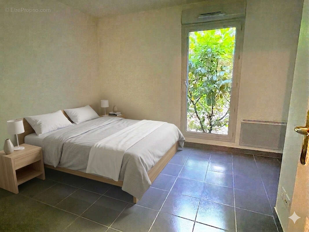 Appartement à MEYZIEU