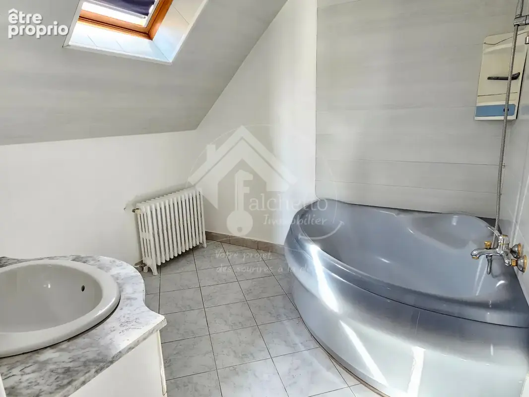 Maison sur sous-sol à Bert - photo 10