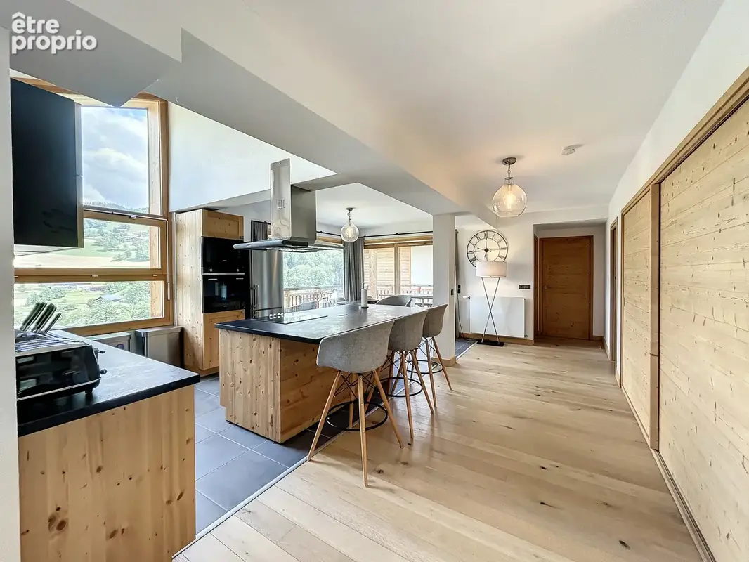 Beau Chalet avec 6 chambres face au Mont Blanc - Exclusivité - photo 7