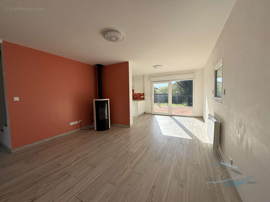 Maison à JANVILLE-SUR-JUINE