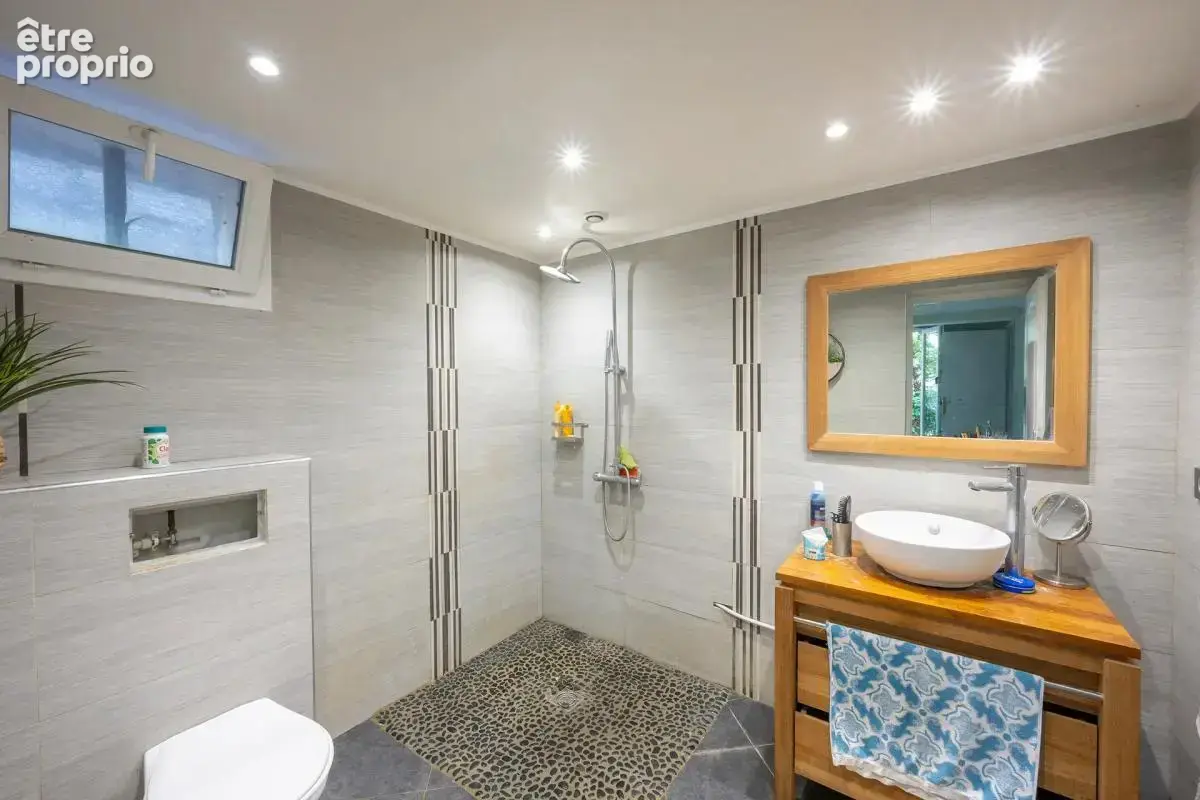 Maison de 7 pièces de 130 m² à Peille - photo 9