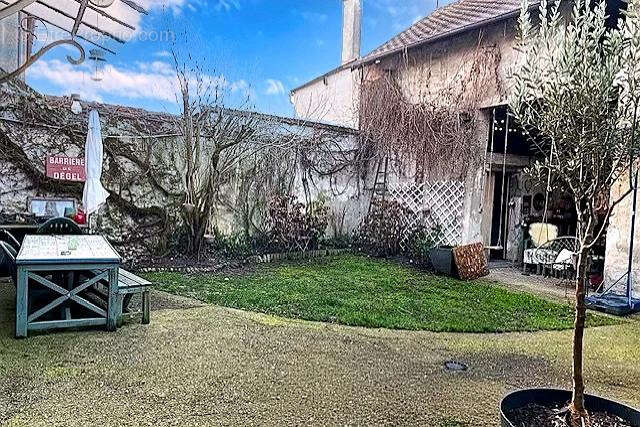 Maison à SAINT-GERMAIN-SUR-MORIN