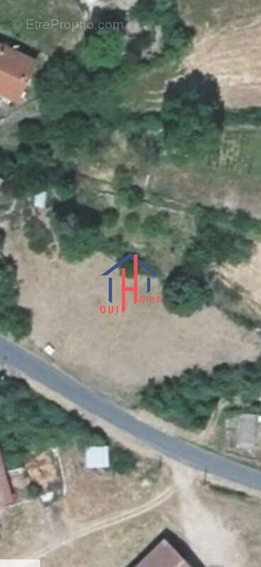 Terrain à RETOURNAC