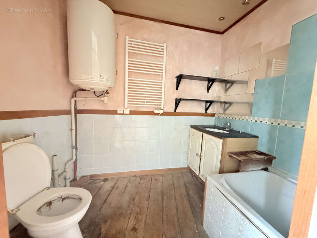 Immeuble de rapport 3 lots et hangar - photo 15
