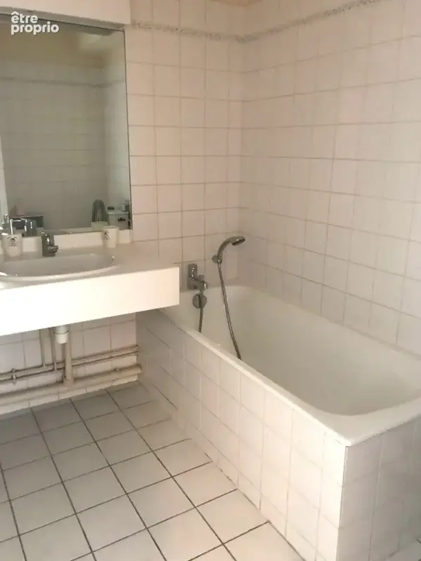 Appartement 2 pièces 43 m² à vendre à Reims (51100) - photo 4