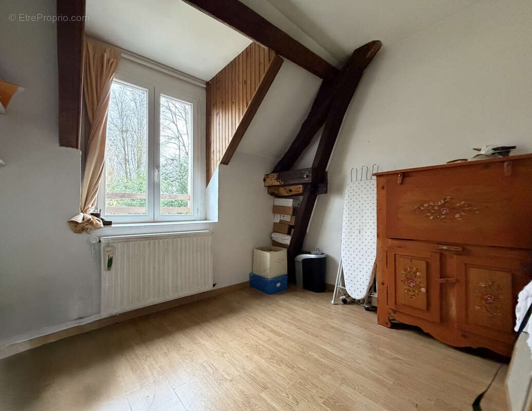 Maison à HOUDAN