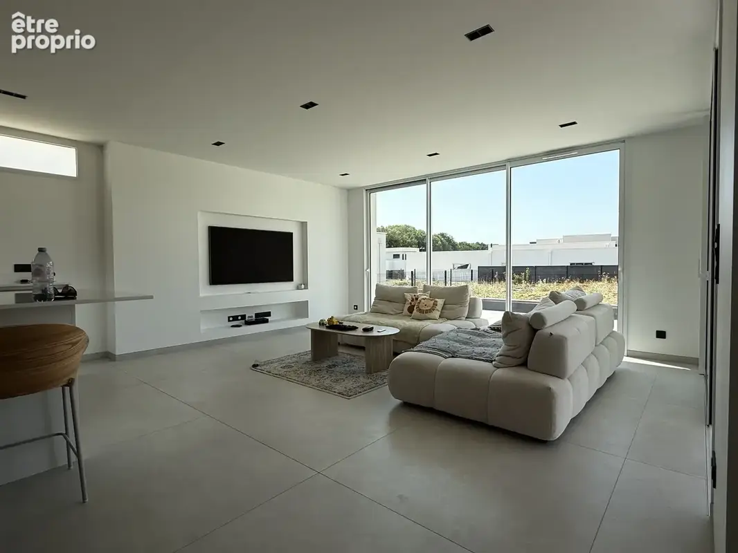 Marly   Maison contemporaine d'exception face au golf   Piscine, 190 m2 et prestations premium - photo 3
