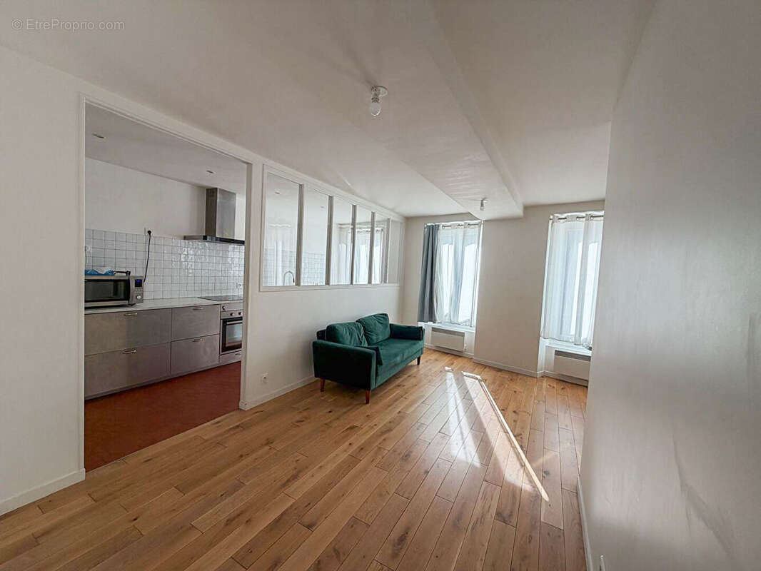 Appartement à NANTERRE