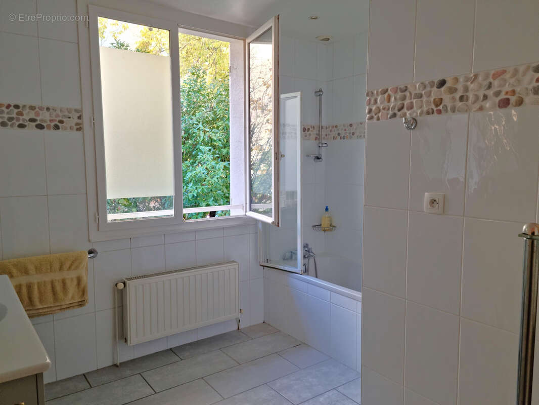 Maison à TASSIN-LA-DEMI-LUNE