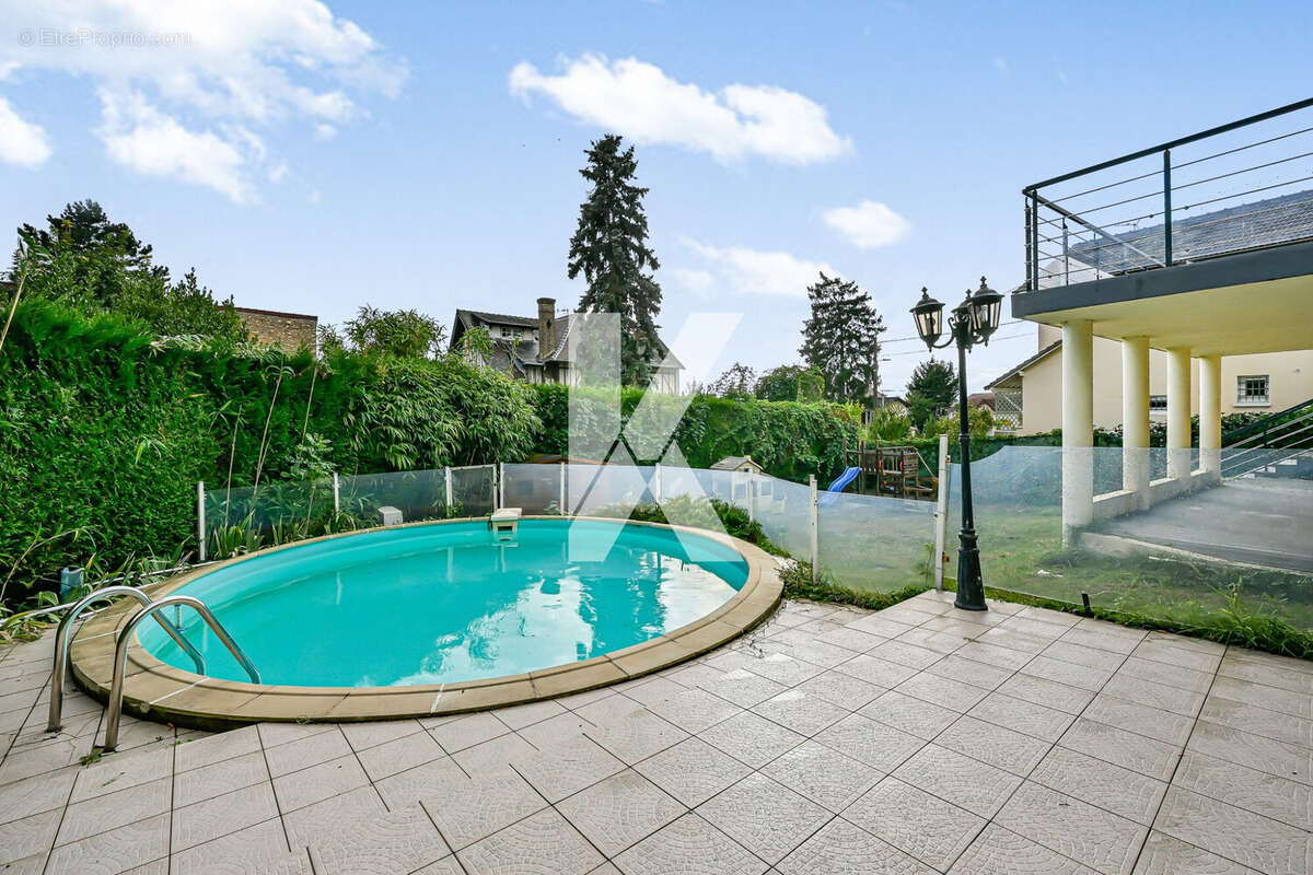 Maison à SAINT-LEU-LA-FORET