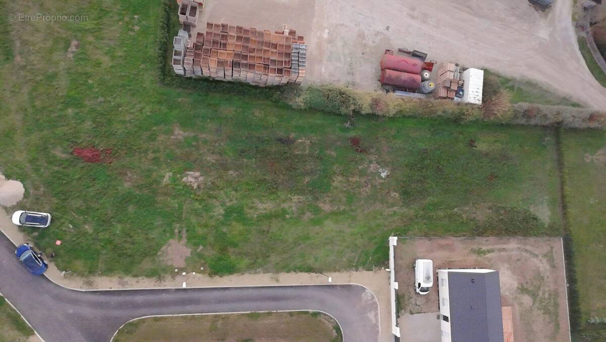 Terrain à AUBETERRE