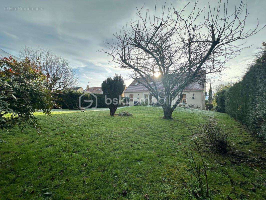 Maison à BRIE-COMTE-ROBERT