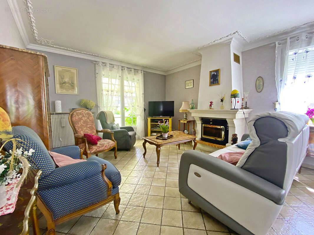 Maison à COMMERCY