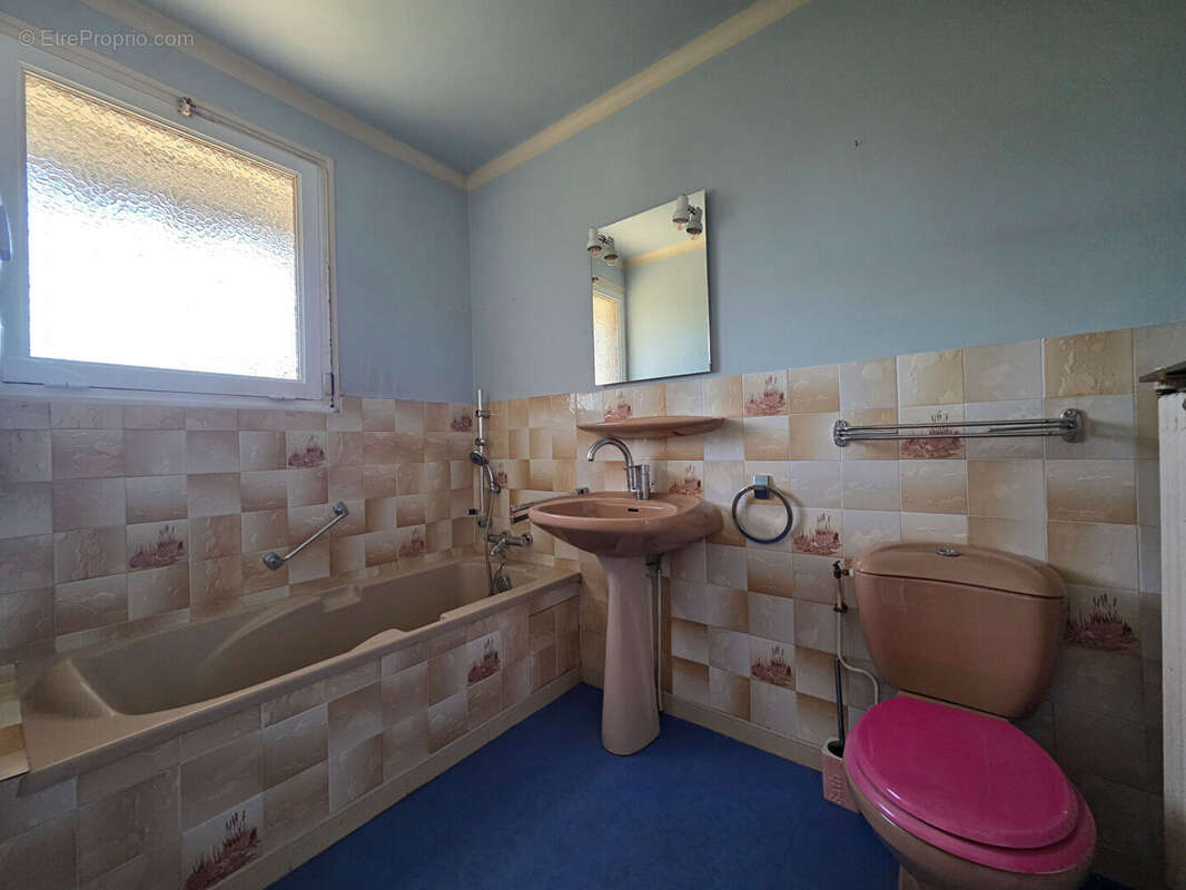 Maison à SAINT-GENIX-SUR-GUIERS