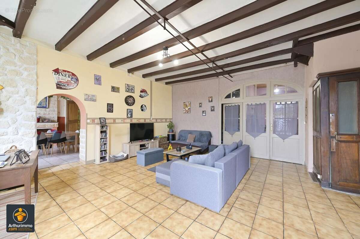 Maison à SAINT-HILAIRE-LA-PALUD