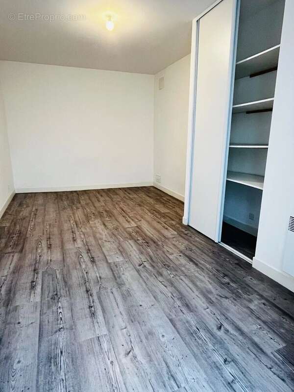 Appartement à MARSEILLE-1E