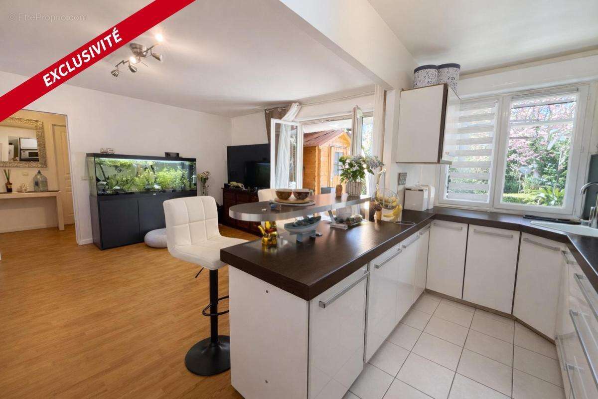 Appartement à LIMEIL-BREVANNES