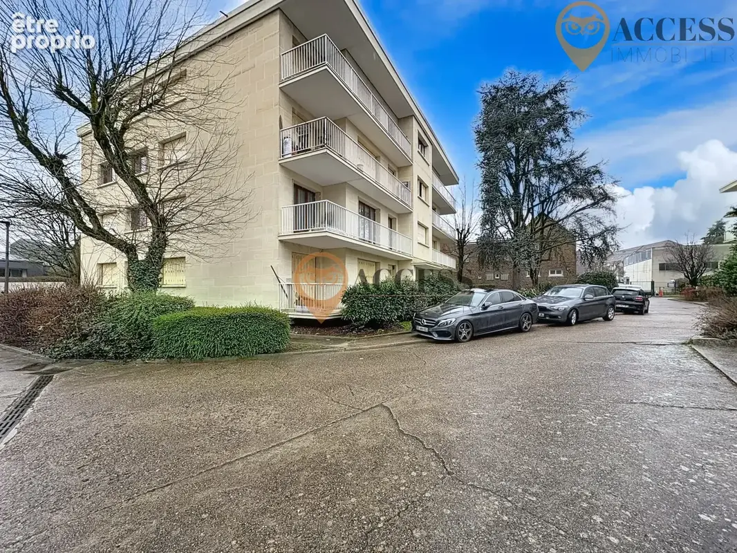GROSLAY - Studio VENDU LOUE de 25m2, proche gare ! - photo 8
