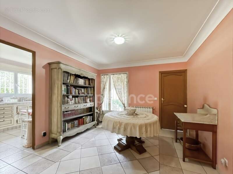 Maison 6 chambres + studio independant - photo 12