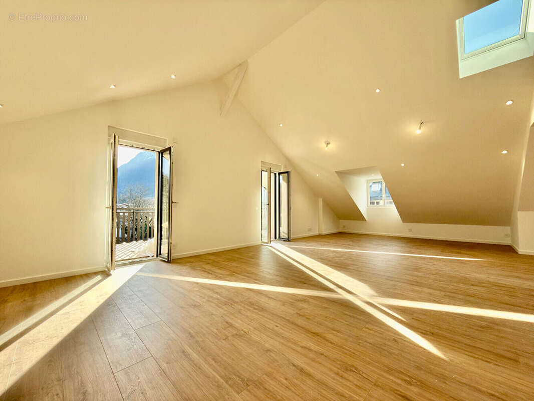 Appartement à DOUSSARD