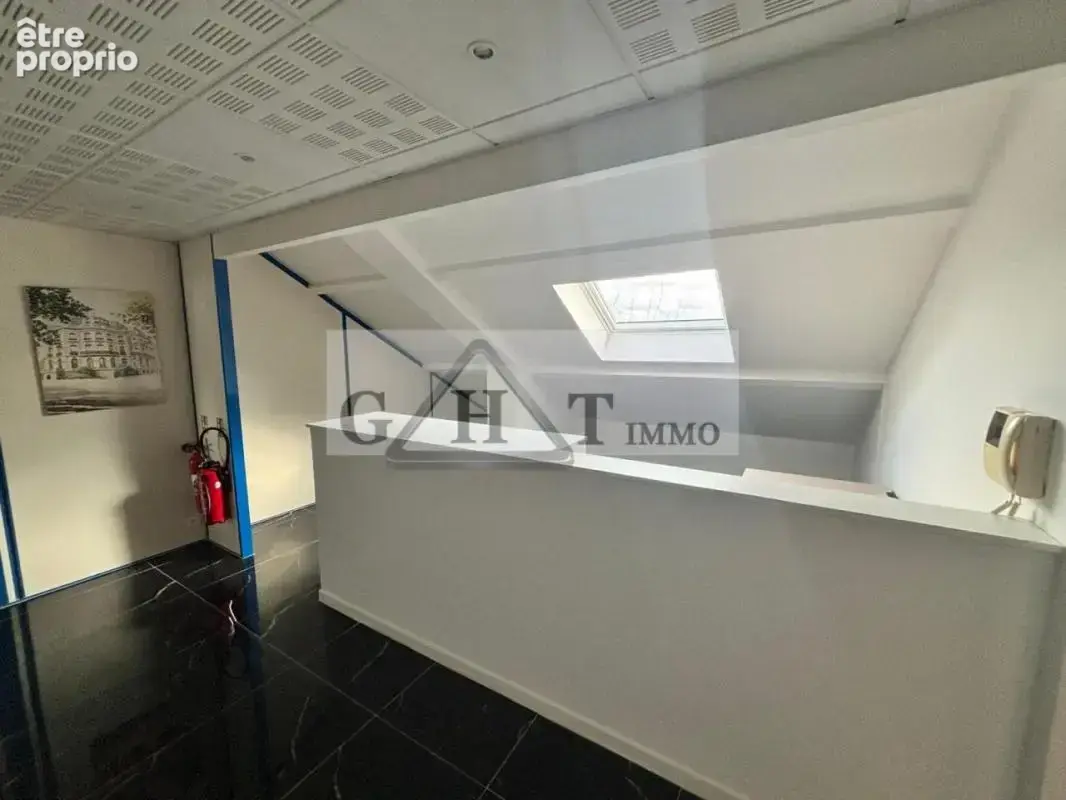 Ensemble immobilier 1170m2 a vendre mandres les roses - photo 11