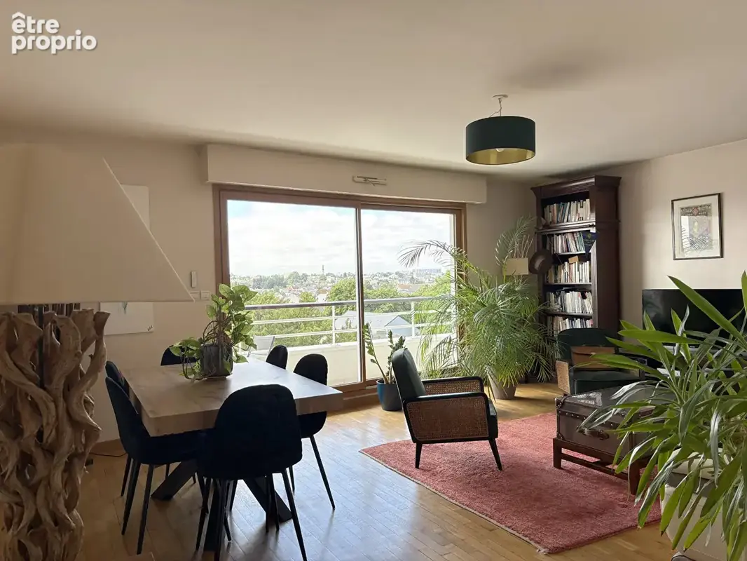 Appartement T4  de 96.67 m² avec terrasse et vue dégagée, ascenseur et stationnements - photo 2