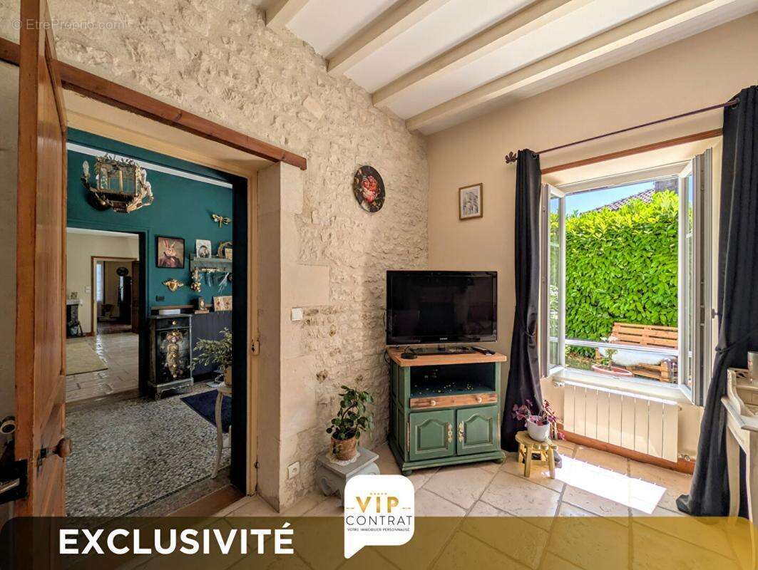Maison Lonzac 7 pièce(s) 258 m2 - photo 6