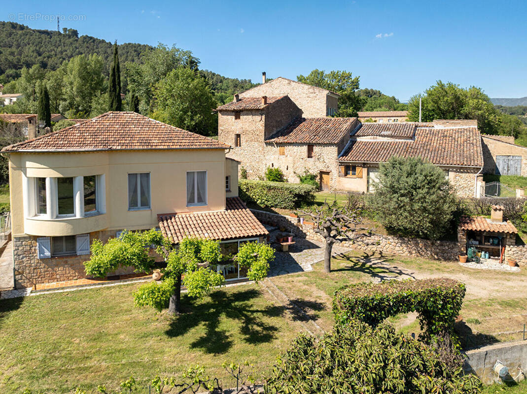 Maison à SALERNES