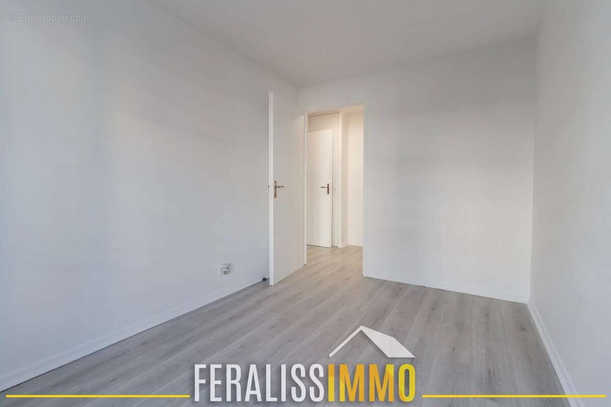 Appartement à VAUREAL