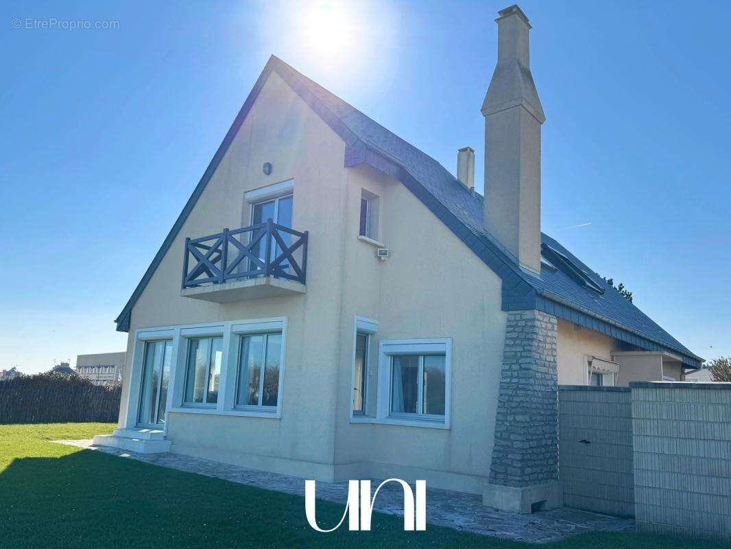 Maison à SAINT-AUBIN-SUR-MER