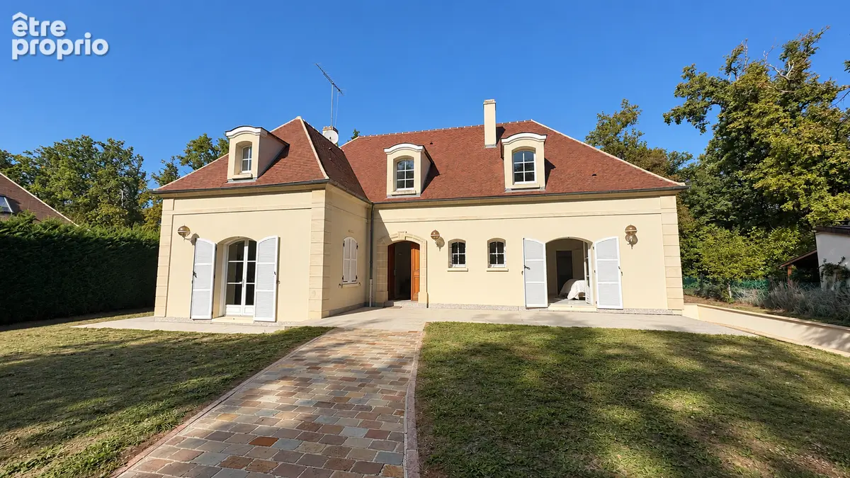 Photo Maison à Lamorlaye au prix de 990 000€