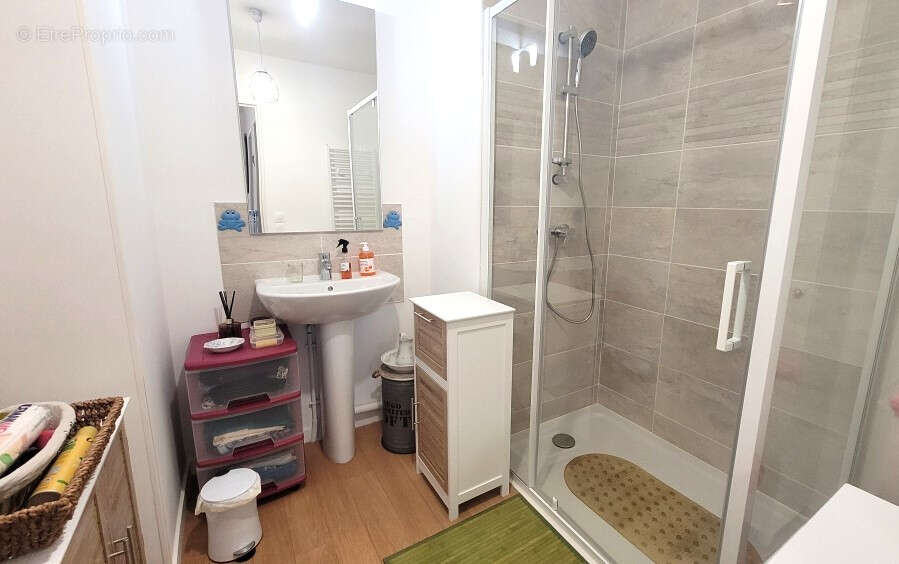 Appartement  de 2023 de 3PP avec grand balcon, cave et 2 stationnements - photo 5