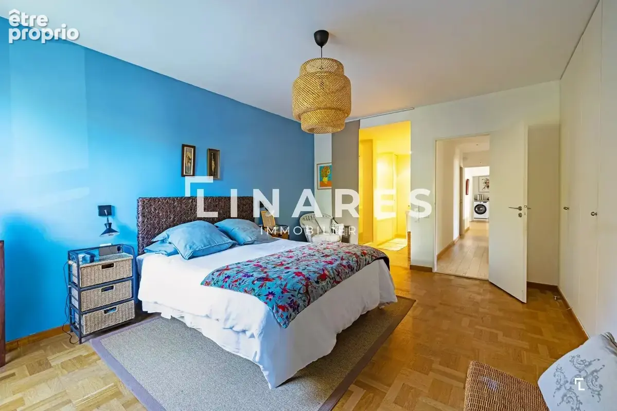 LE VOYAGE - Appartement T4 de 122m² - Terrasse - Cave - 13008 - photo 6