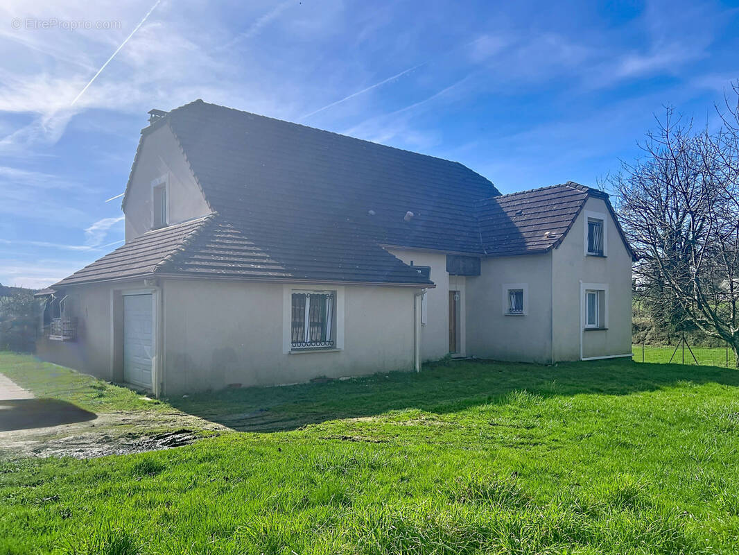 Maison à SAINTE-FEREOLE