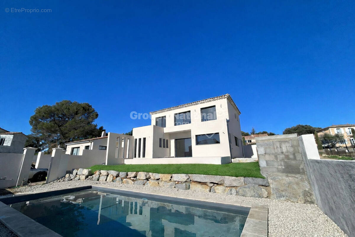 Maison à VAISON-LA-ROMAINE