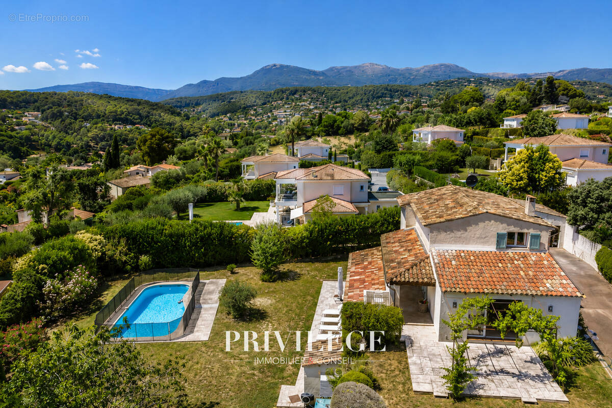 Maison à LA COLLE-SUR-LOUP