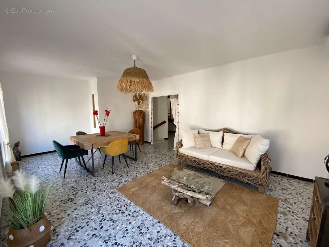 Maison à AIGUES-MORTES