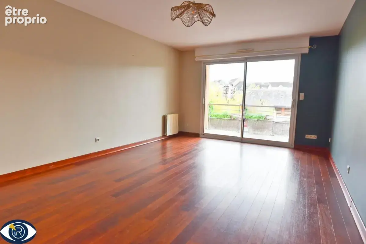 Appartement 75 m² à Laval  - photo 4