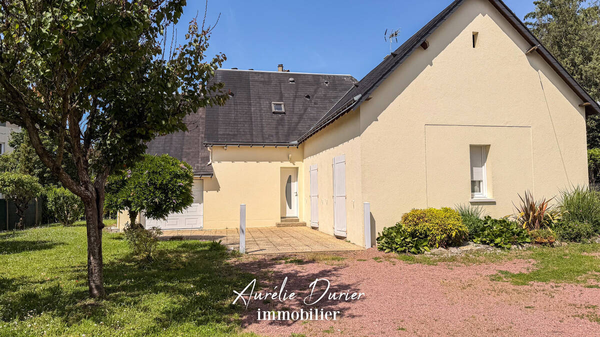 Maison à SAINT-CYR-SUR-LOIRE