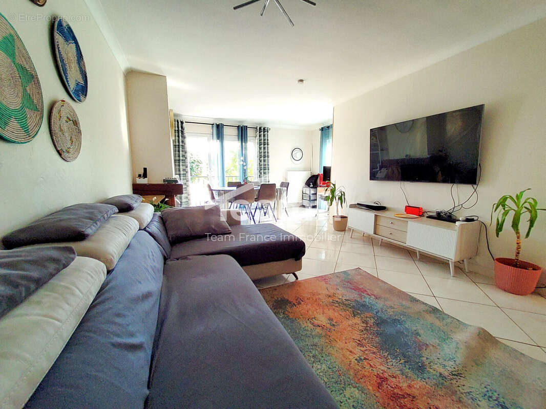 Maison 115 m² à Elancourt  - photo 2