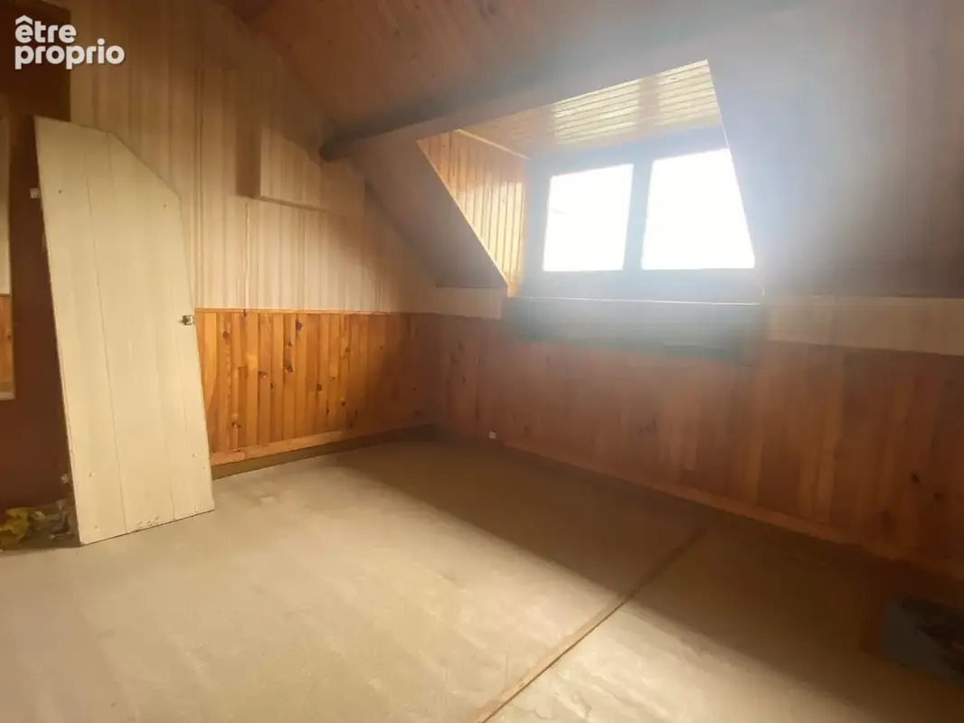 Maison a renover avec garage - photo 6