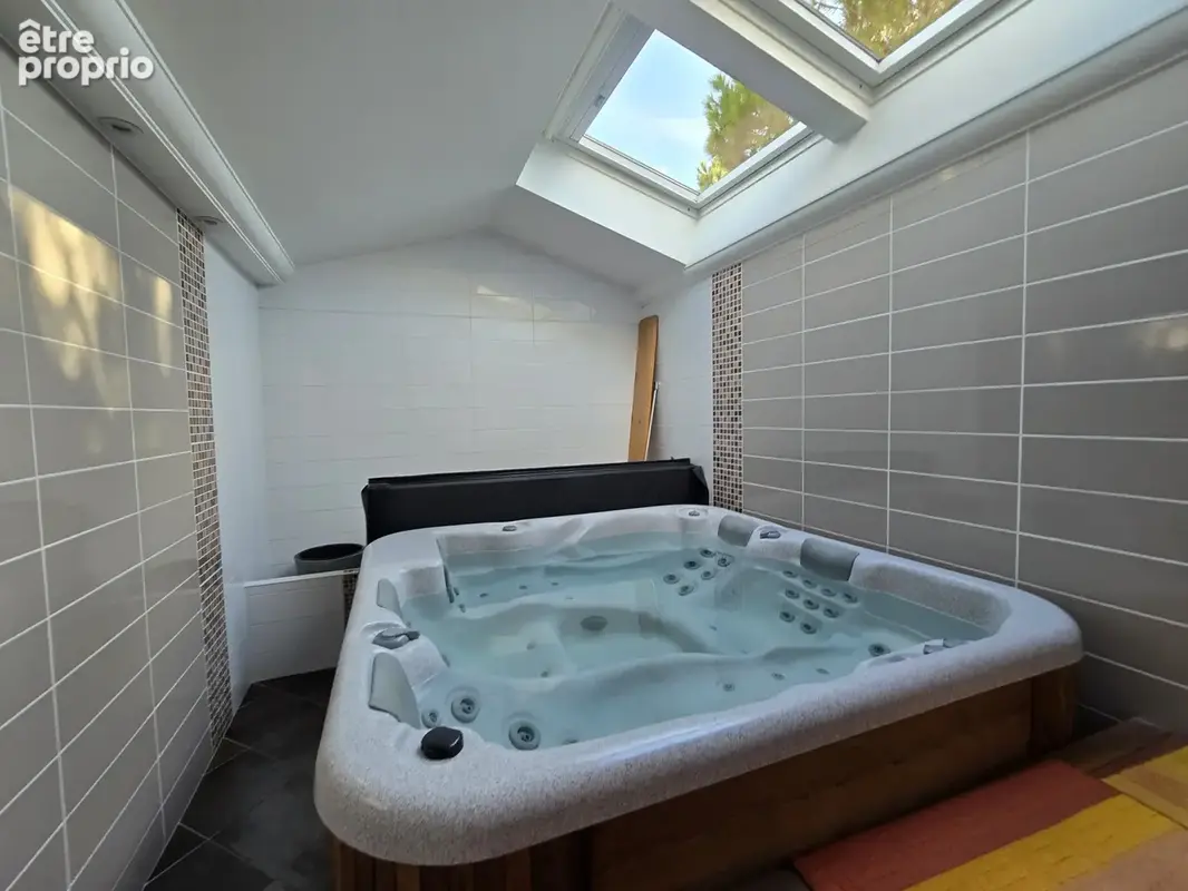 Poussan, villa familiale sur terrain de 1934m2 avec piscine, - photo 17