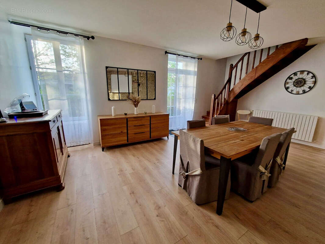 Maison 220m² à angliers - photo 4