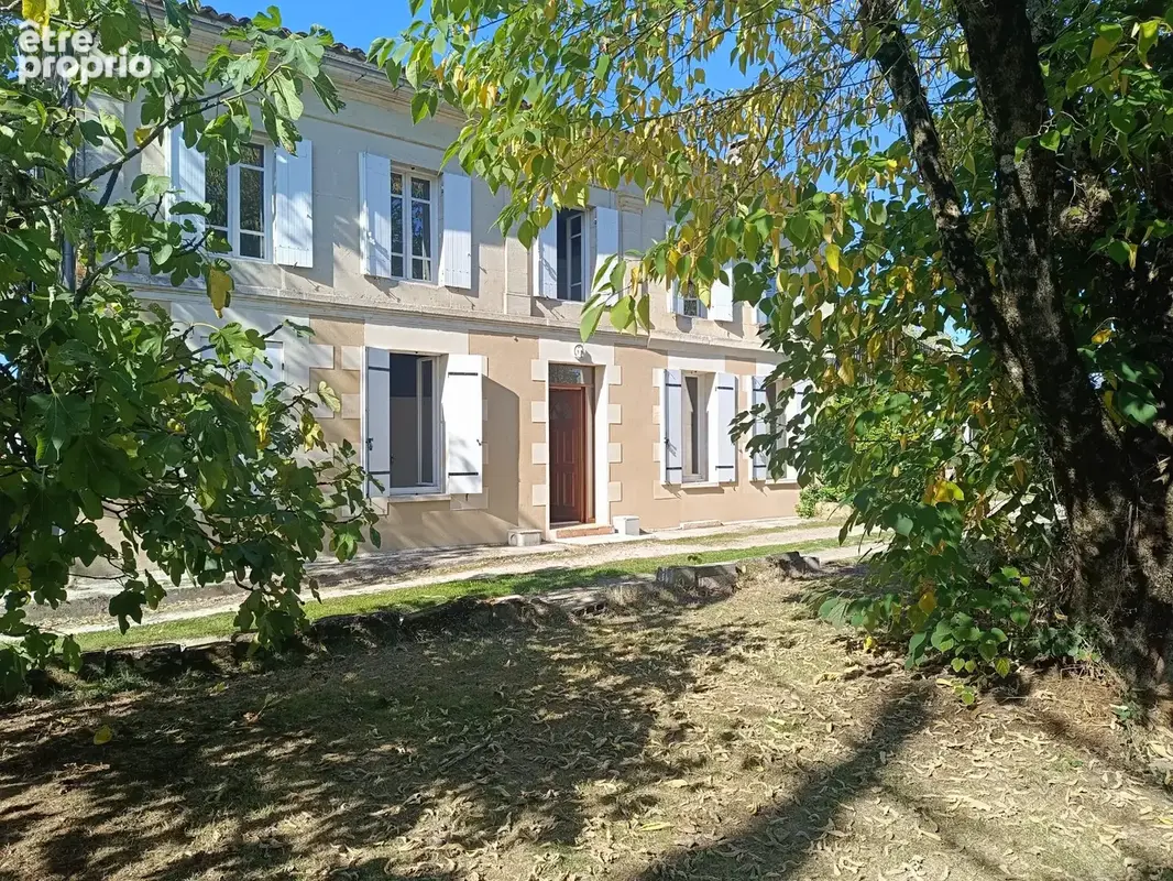 Maison à COUTRAS