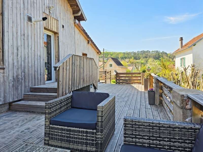 Maison à LONS-LE-SAUNIER