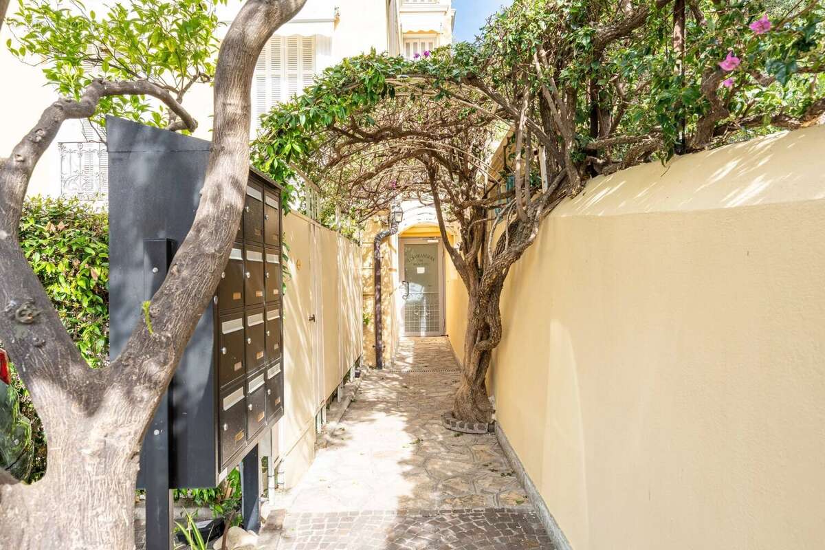 Appartement à BEAULIEU-SUR-MER