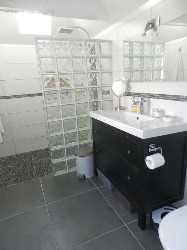 Maison à SAINT-PIERRE-SUR-DIVES