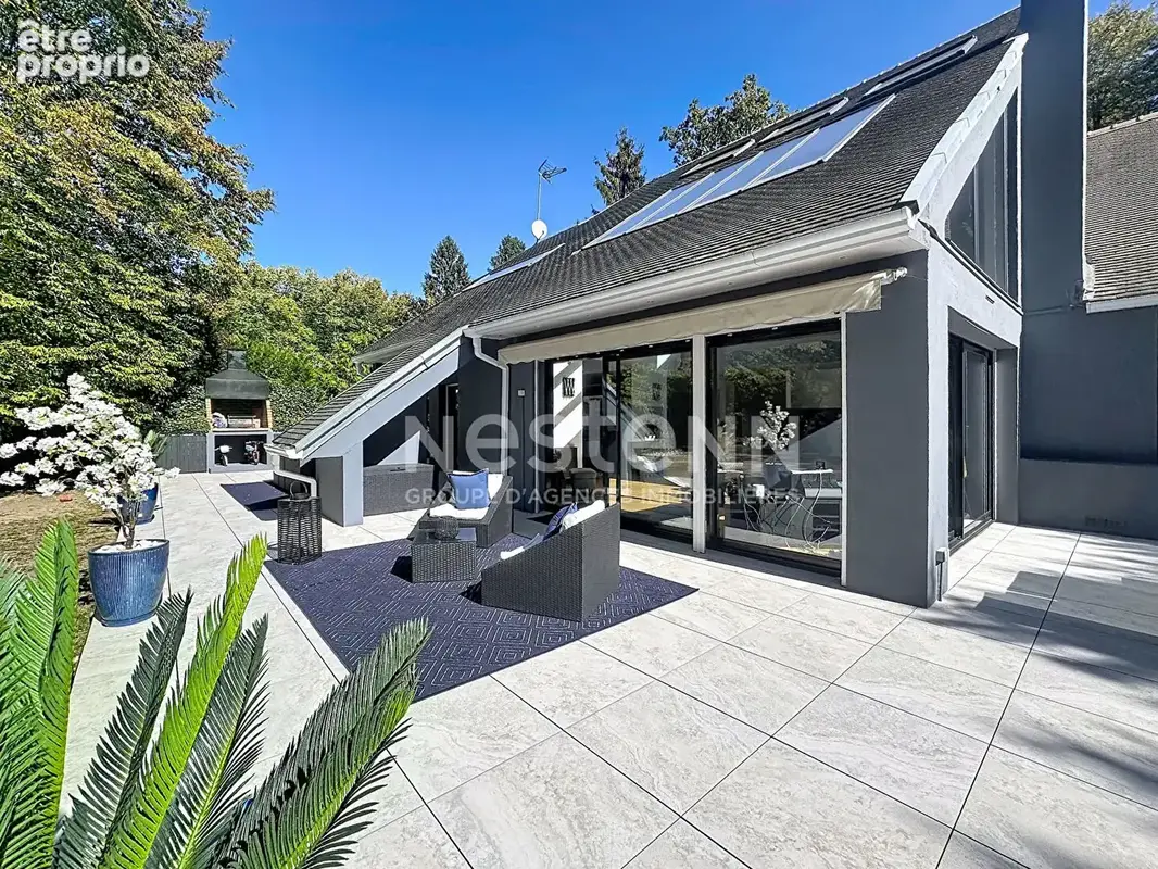 Photo Maison à Lamorlaye au prix de 1 160 000€